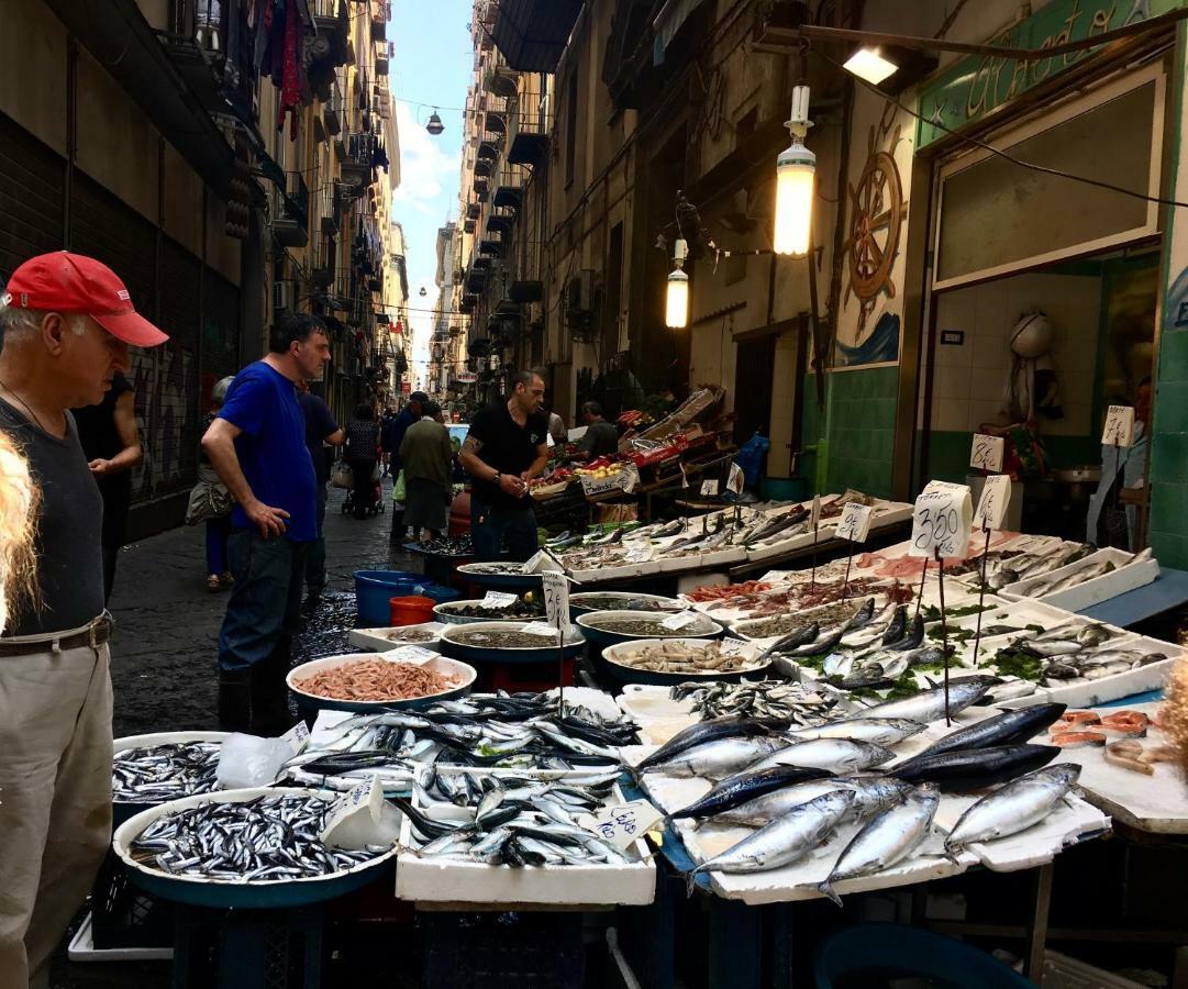 Casa G&G Pignasecca 2 Nel Cuore Di Napoli Eksteriør billede
