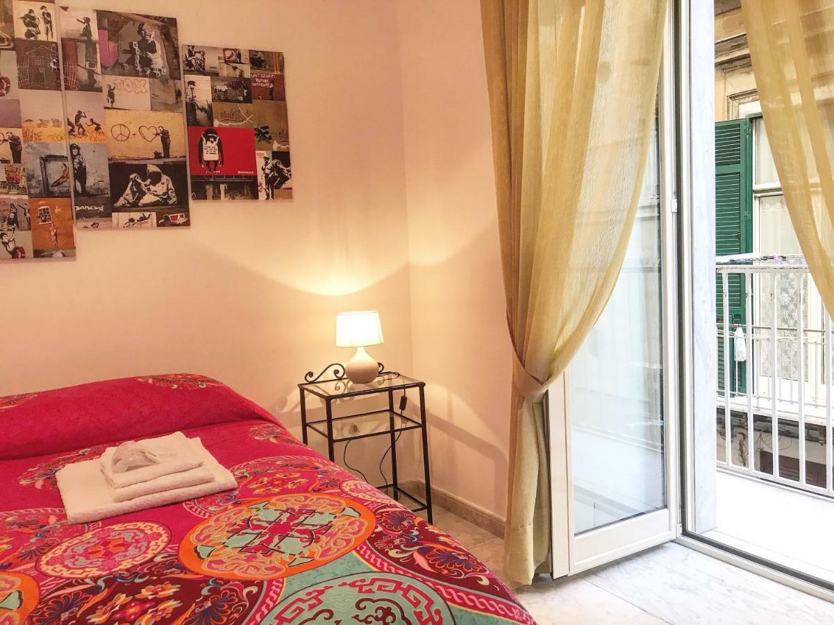 Casa G&G Pignasecca 2 Nel Cuore Di Napoli Eksteriør billede