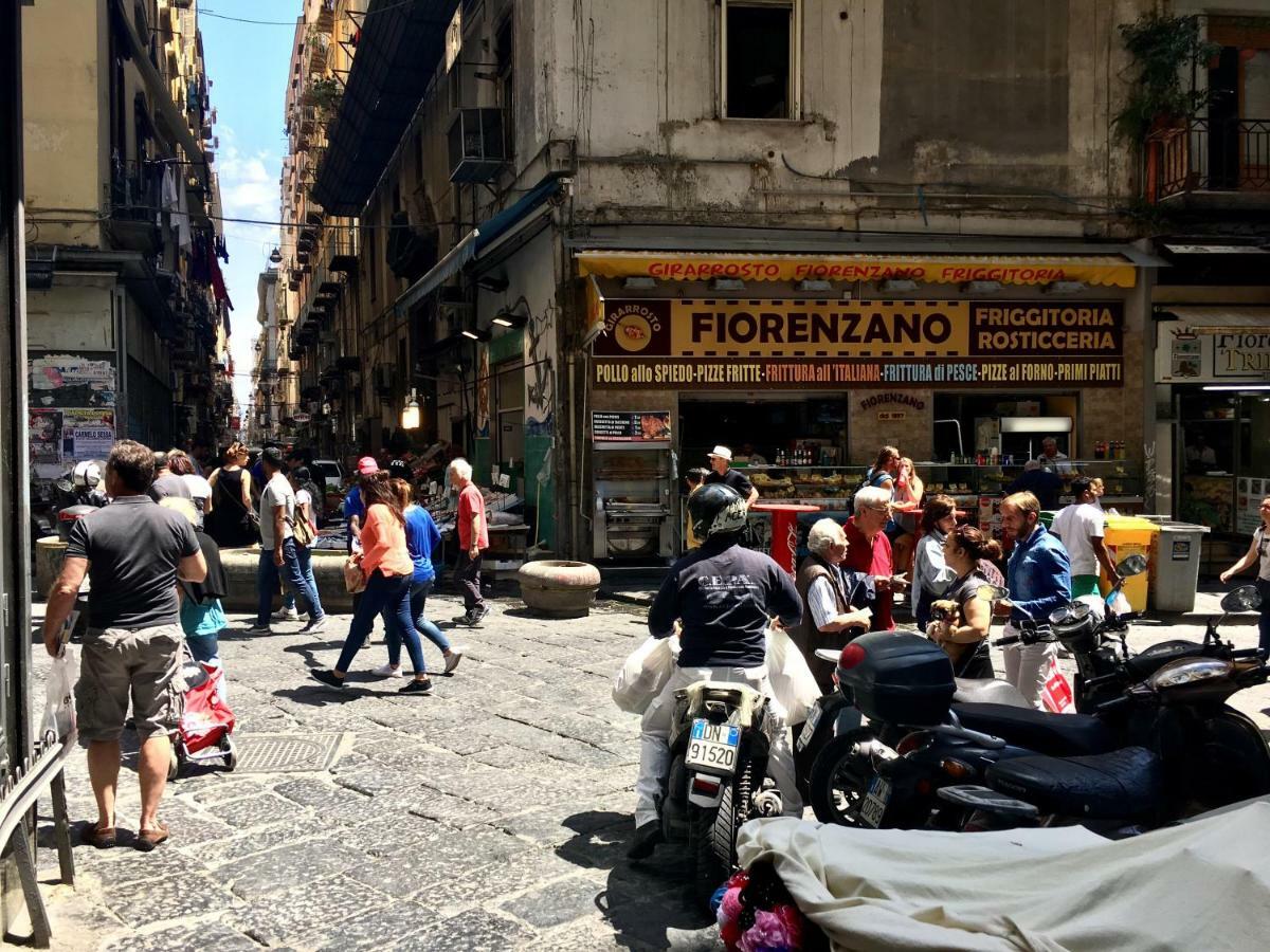 Casa G&G Pignasecca 2 Nel Cuore Di Napoli Eksteriør billede
